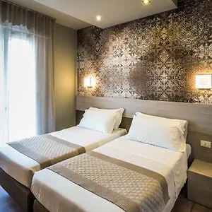 https://cesare-augustus.hotelslidodijesolo.com